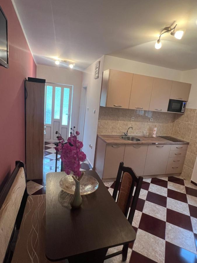 Apartment Elena Тиват Экстерьер фото