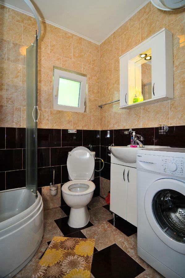 Apartment Elena Тиват Экстерьер фото